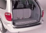 Chrysler Town & Country 2005 года